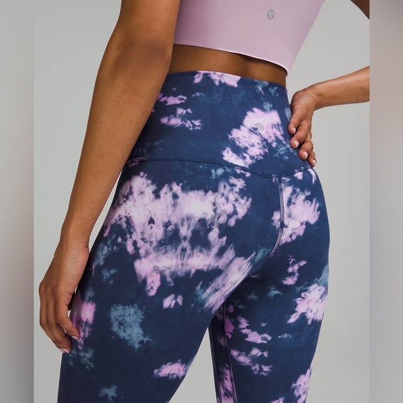Lululemon Align High Rise 25” Leggings - blue/pink tie dye - Size 4 - Picture 4 of 8